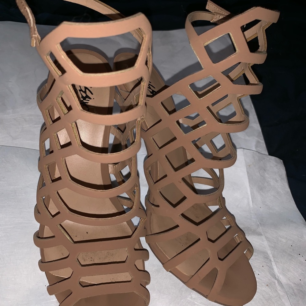 Mossimo Size 7 1/2 Kylea Caged Heel Strappy Pumps